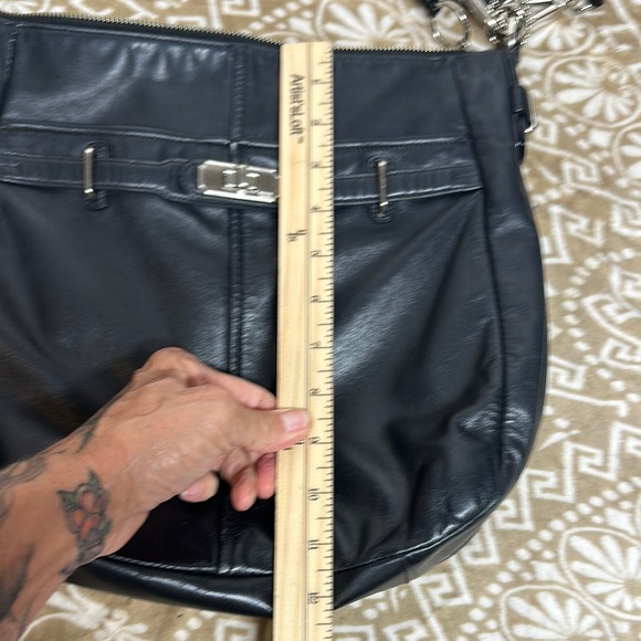 Coach Black Leather Hobo Bag with Adjustable Strap Wear Crossbody or Shoulder - Picture 12 of 16